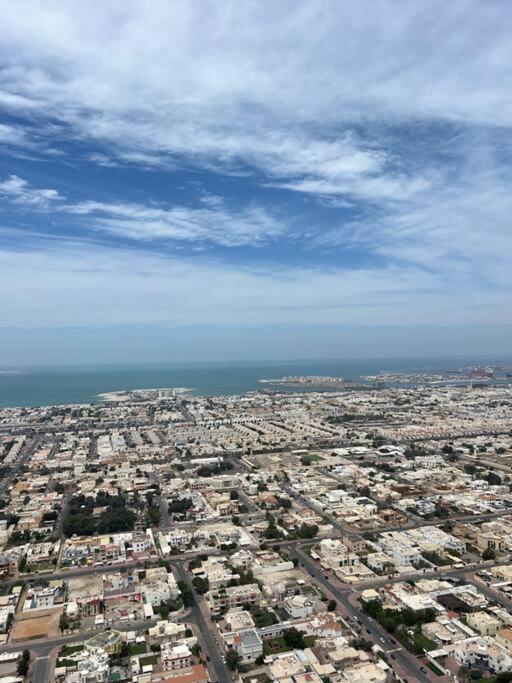2br + Maid With Fantastic View Dubái