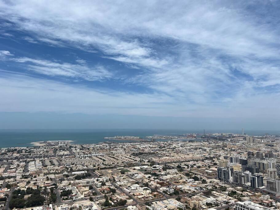 Apartamento 2br + Maid With Fantastic View Dubai