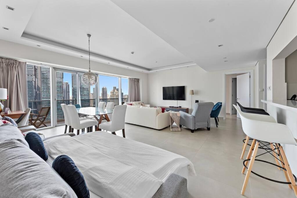 First Class 3br Expansive Luxury Haven Appartement *