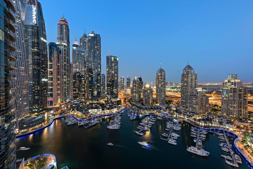 First Class 3br Expansive Luxury Haven Appartement Dubaï
