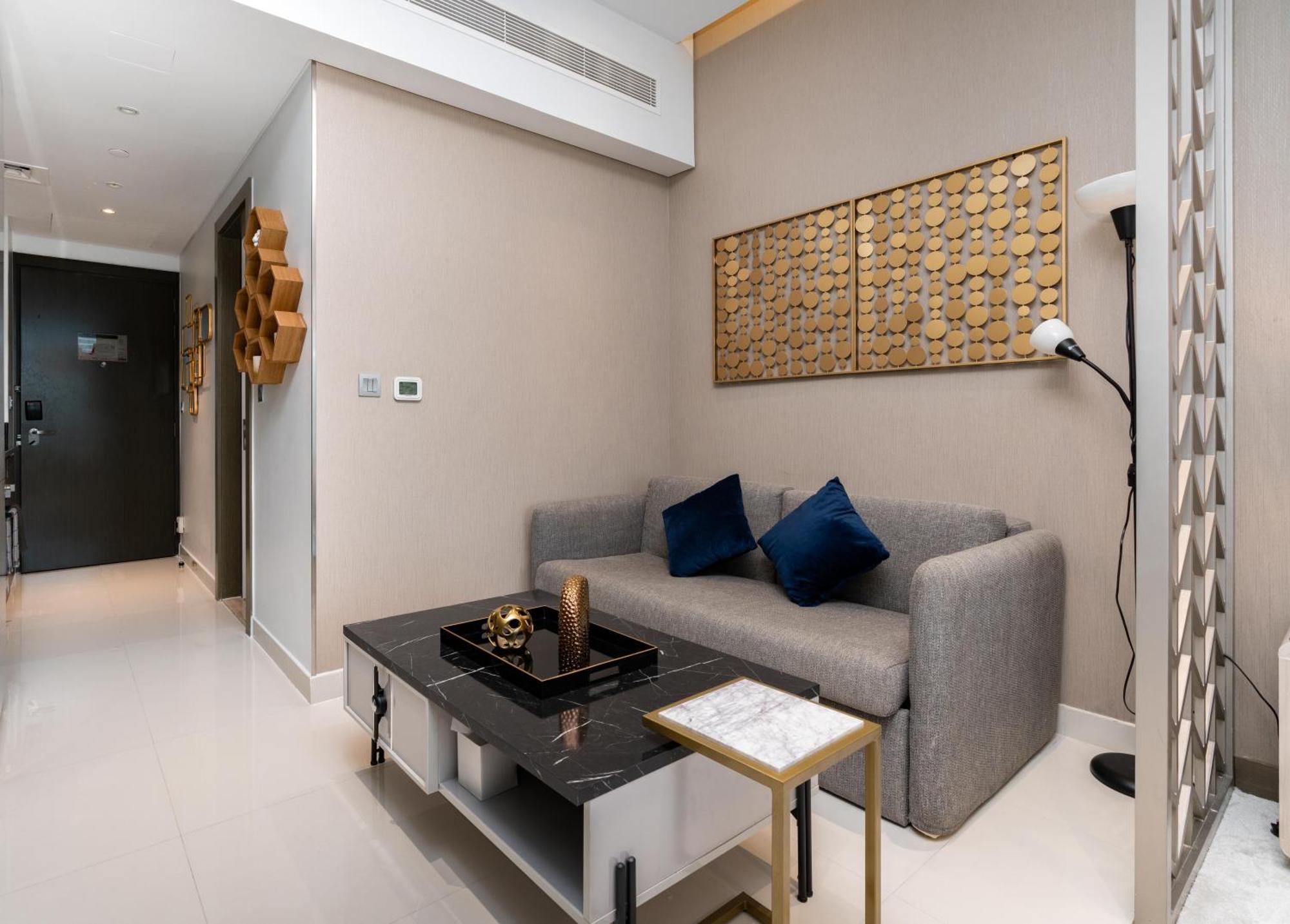 Apartamento White Sage - Premium Furnished With Large Balcony