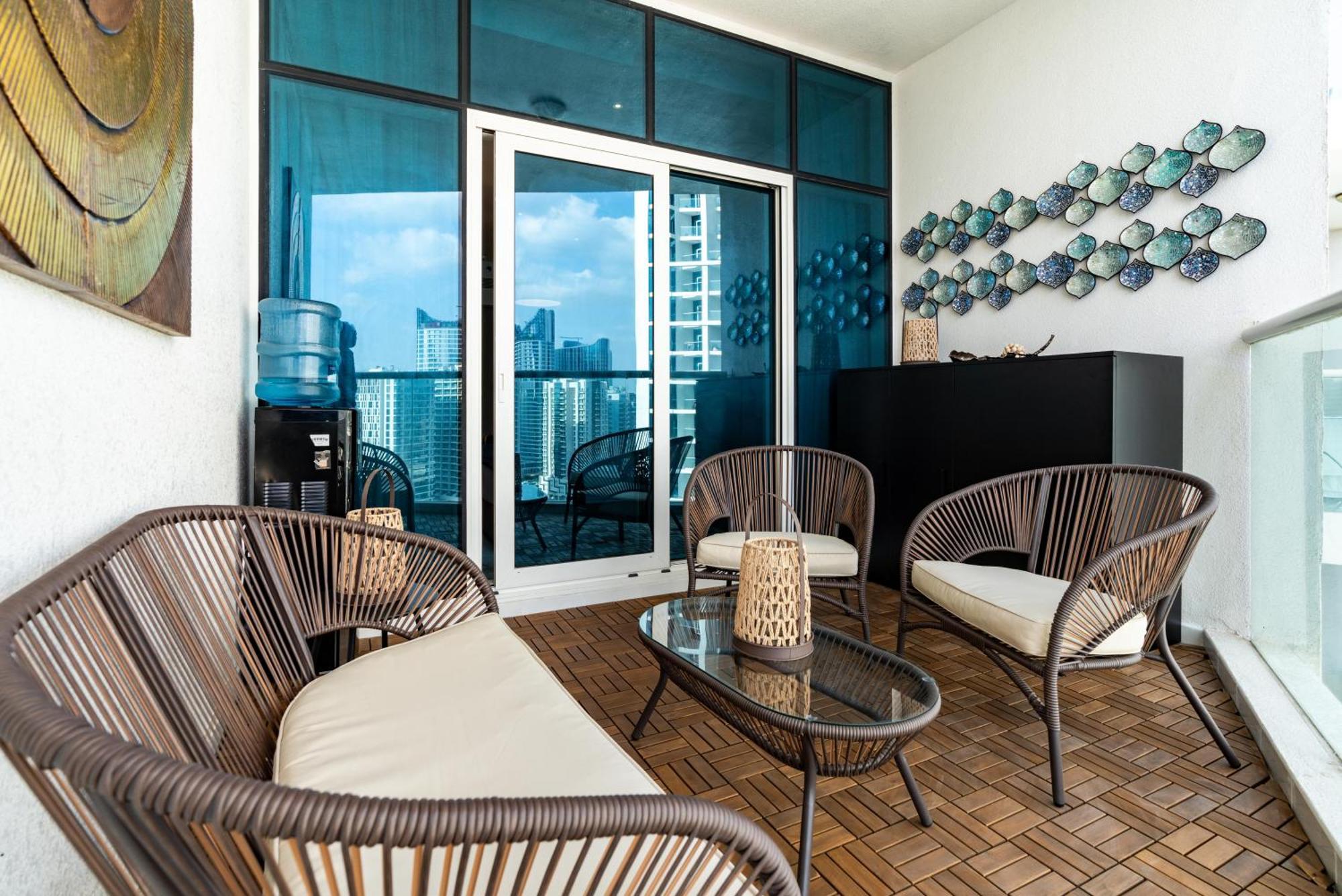 Apartamento White Sage - Premium Furnished With Large Balcony Dubai