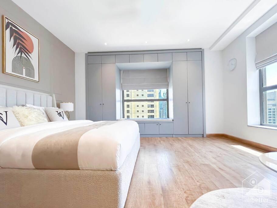 Luxury With Incredible Views & Balcony Jbr * Dubaï