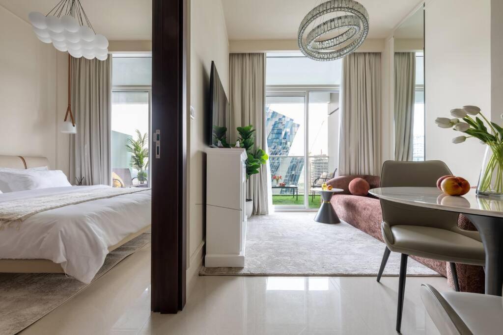 Glamorous 1bedroom In Business Bay L Large Balcony Apartament Dubai