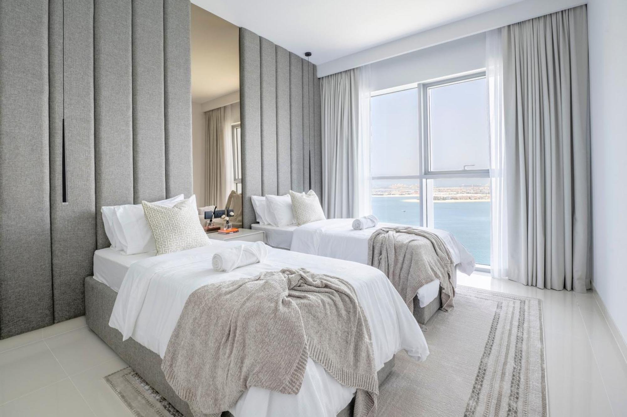 2br Beachfront Gem With Dazzling Views Of The Palm Lejlighed
