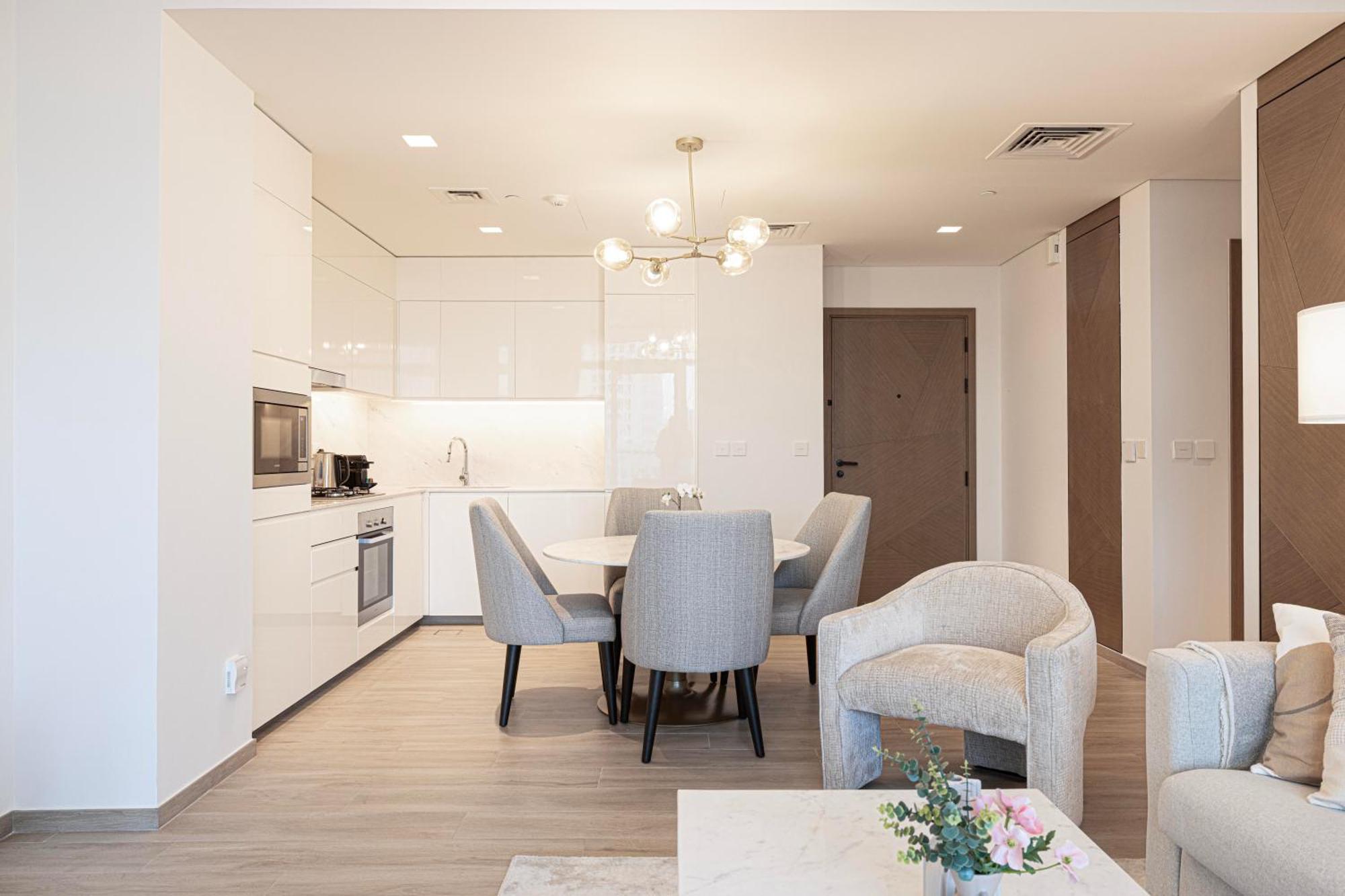 Cozy 2br Retreat With Panoramic Creek Views Apartamento Dubai