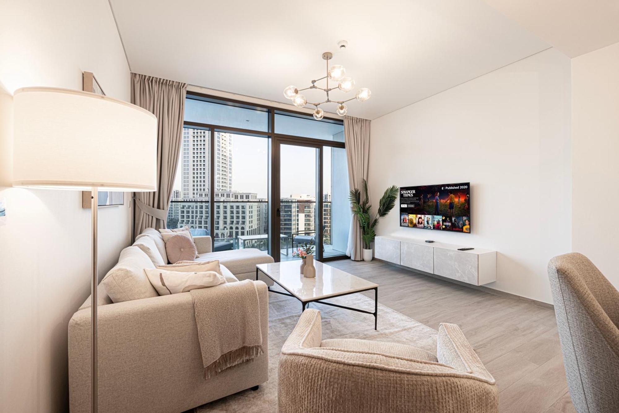 Cozy 2br Retreat With Panoramic Creek Views Apartamento