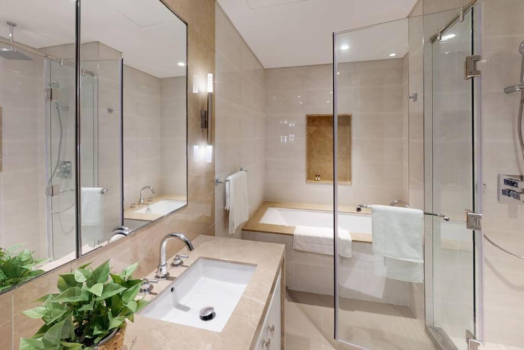 Opera Grand 3br With Fountain Views Appartement
