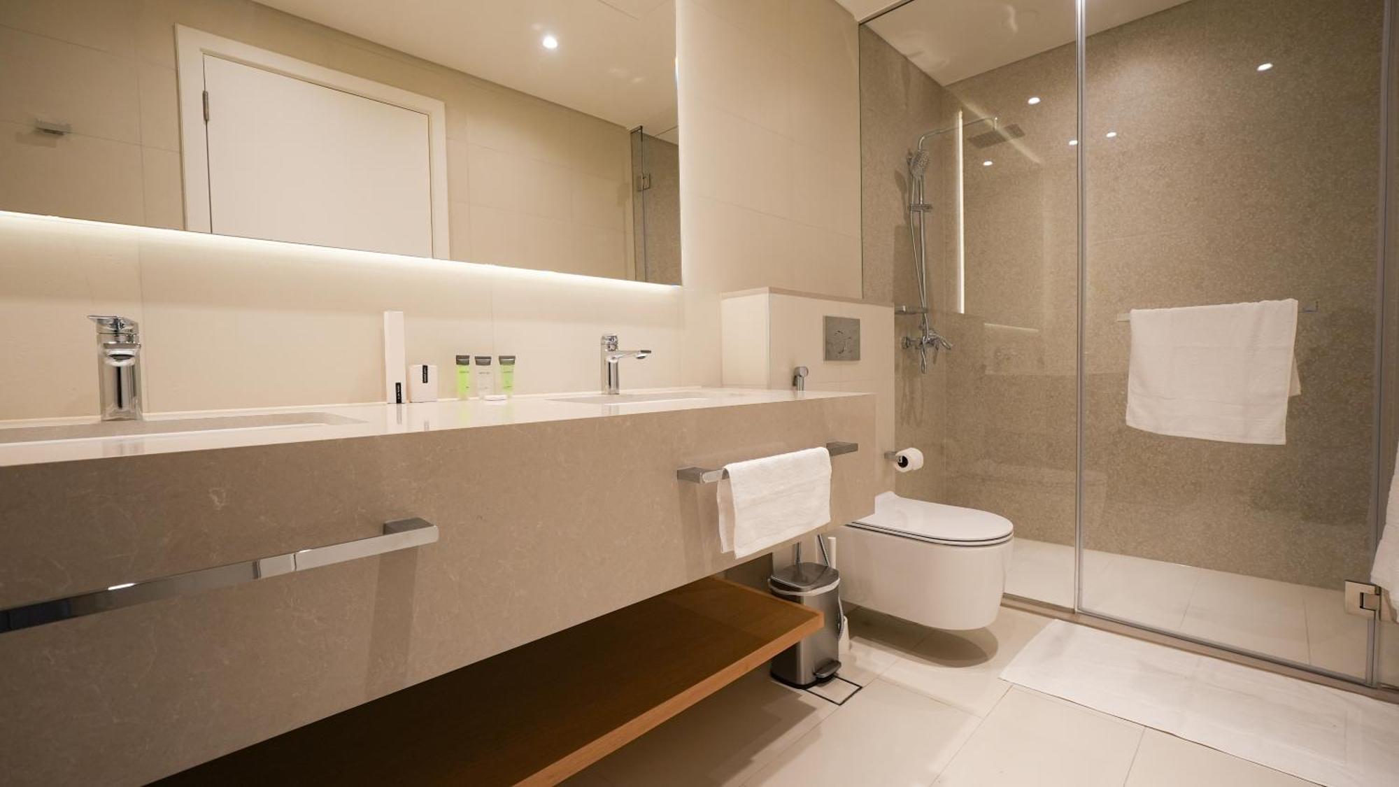 Appartement Spacious La Vie 3br With Private Access By Anw *