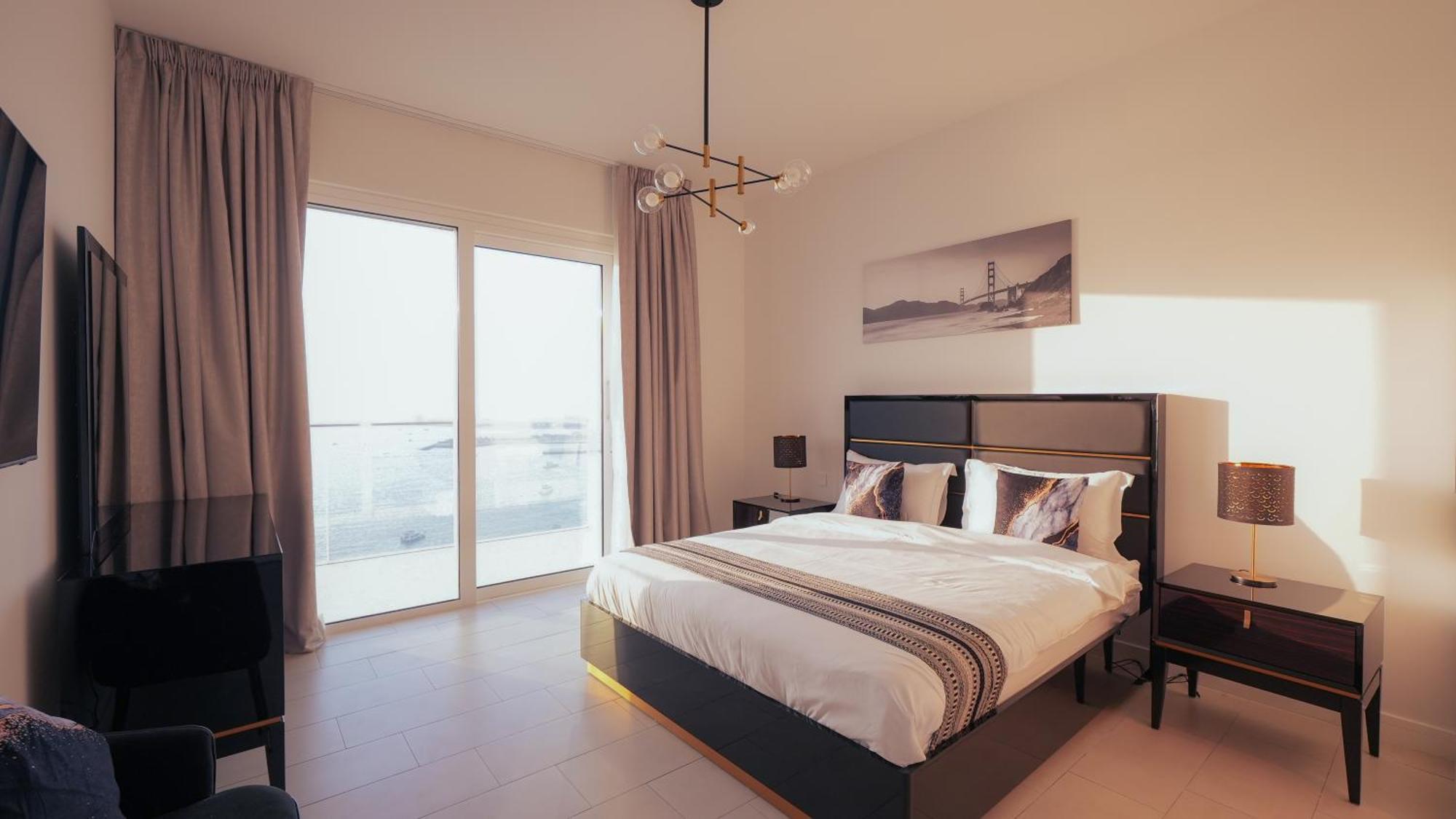 Spacious La Vie 3br With Private Access By Anw * Dubaï