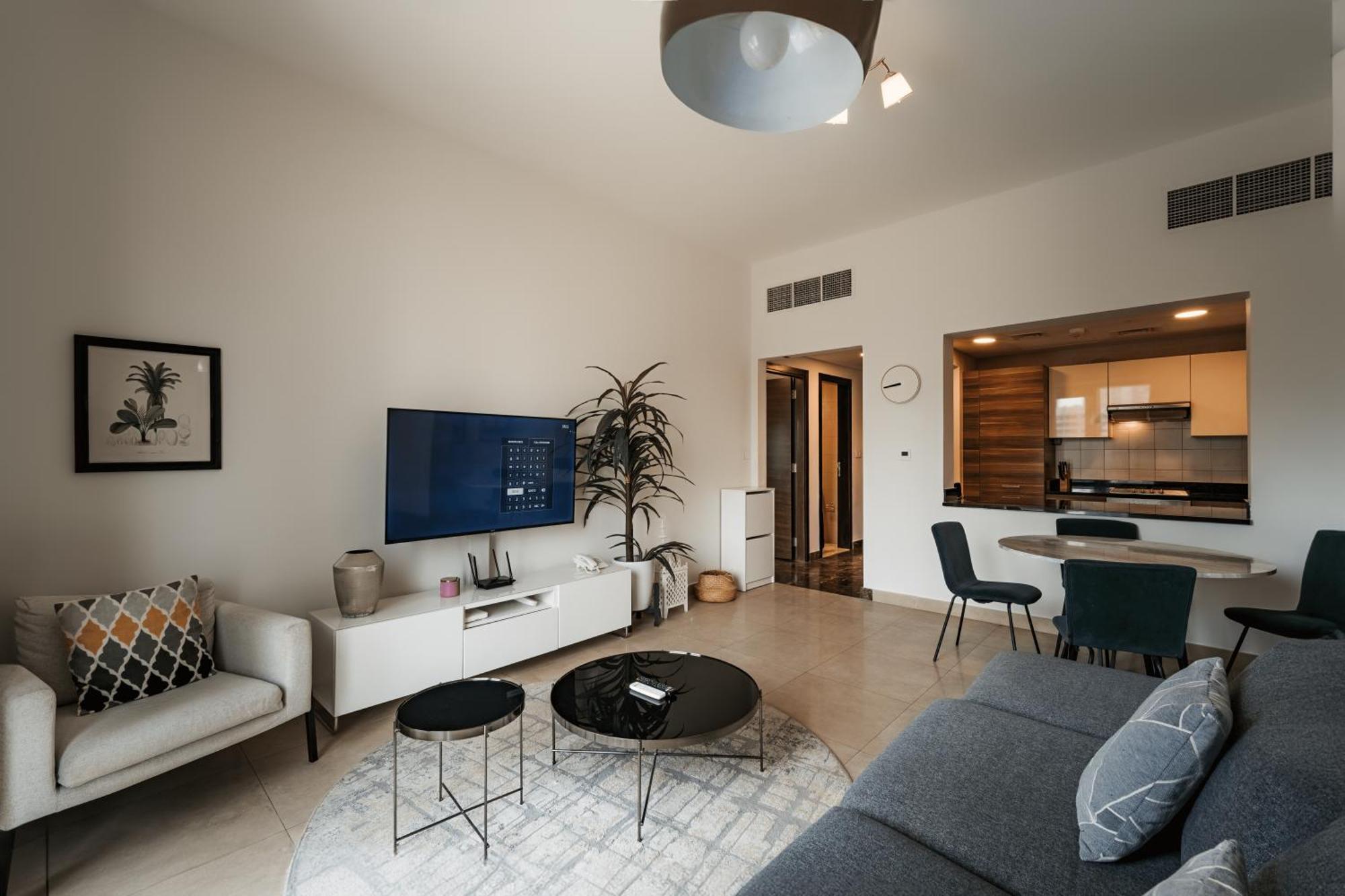Izzzi - One Bedroom Apartment, Sparkle Tower Apartamento