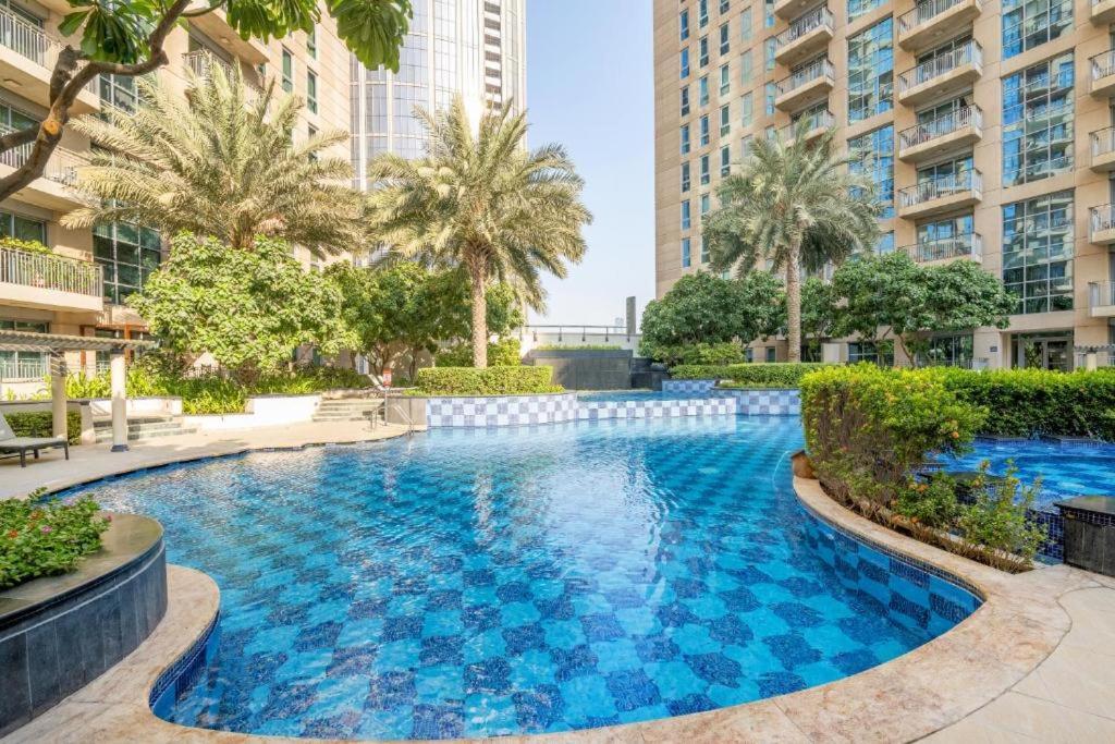 Trinity Homes - Standpoint Tower Downtown Dubaï