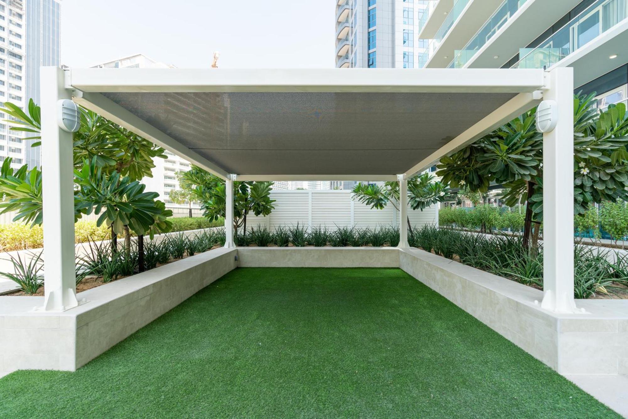 Delightful 2br At Reva Residences Apartemen