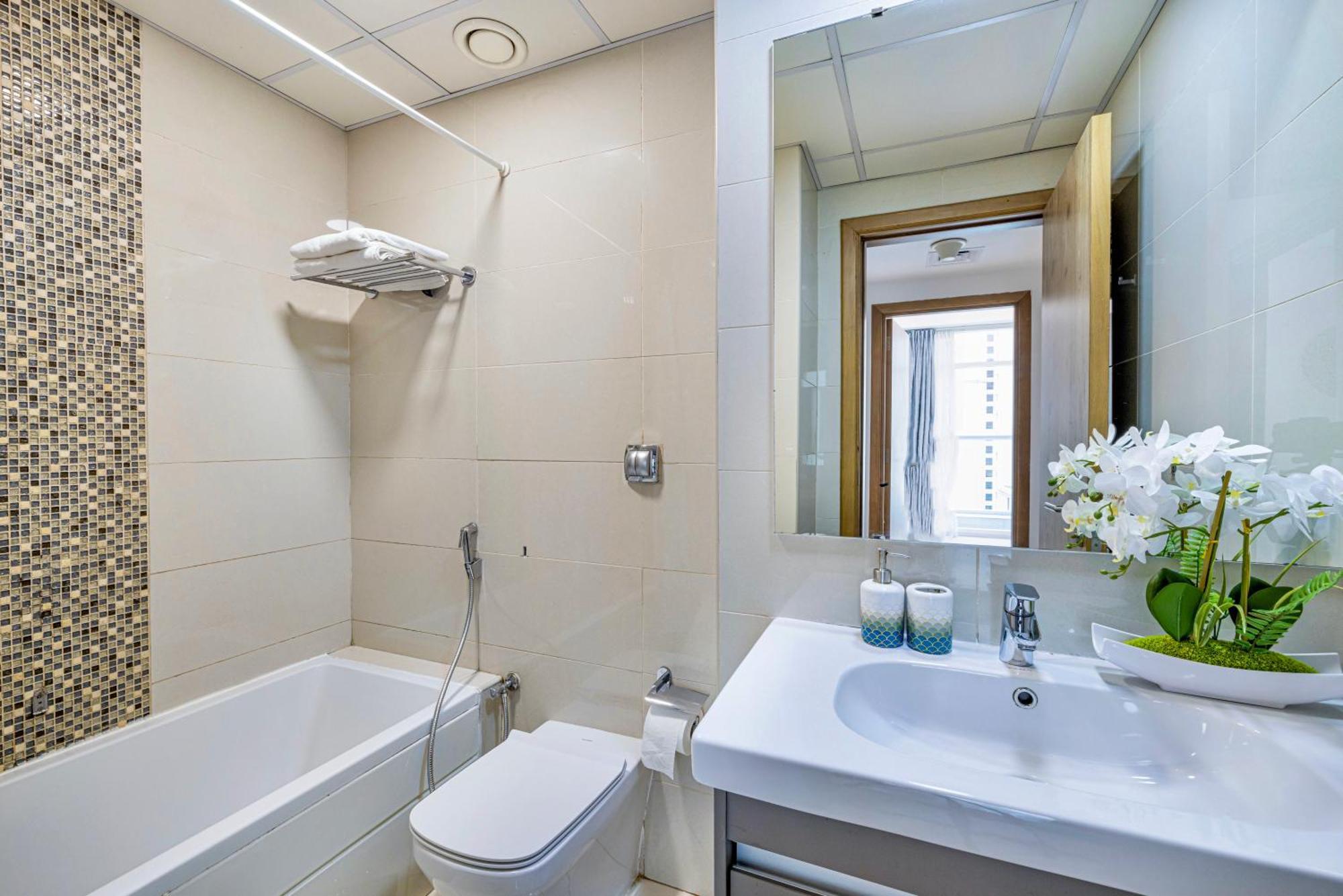 5 Star Serviced With Beach Access In The Heart Of Marina Free Welcome Gift Box Upon Arrival Appartement Dubai