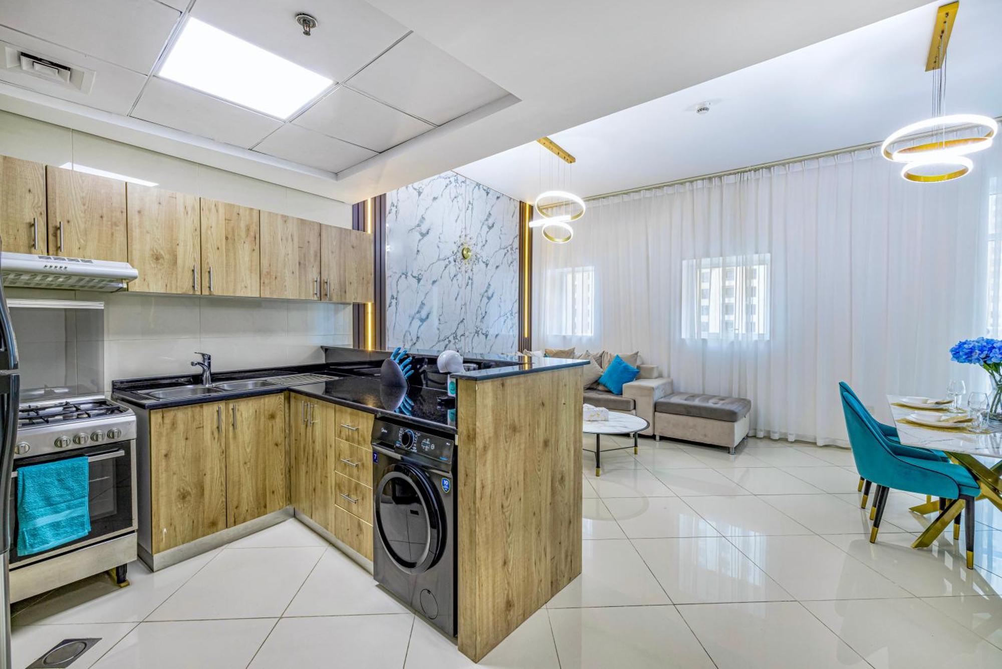 Apartemen 5 Star Serviced With Beach Access In The Heart Of Marina Free Welcome Gift Box Upon Arrival *