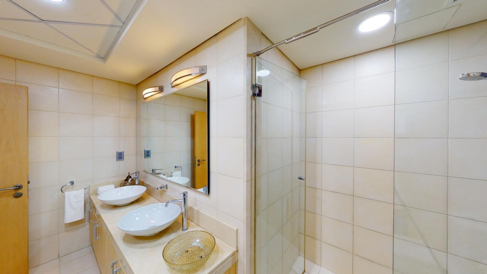 Apartment Al Dabas Views, 3bd Sleeps 6, Beachfront & Pool Access Dubai