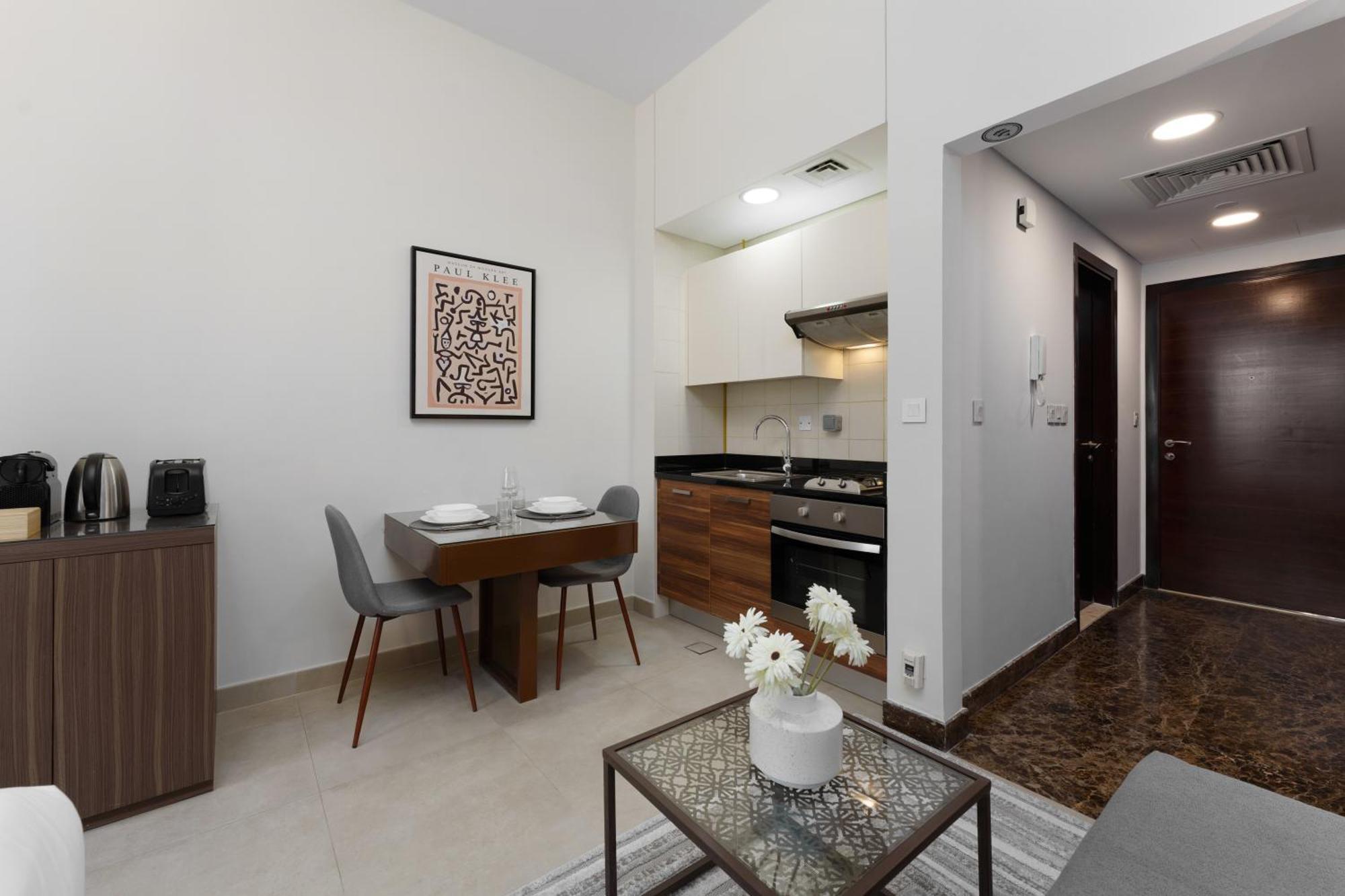 Experience Sparkle Tower Living In Jbr - Suiteable Appartement