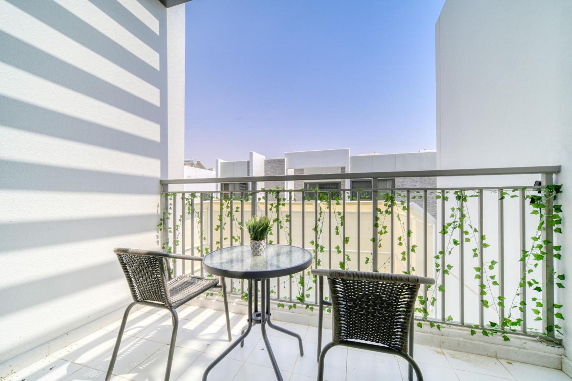 Damac Hills Ll - Stunning 4 Bedrooms With Private Pool At Land * Dubái