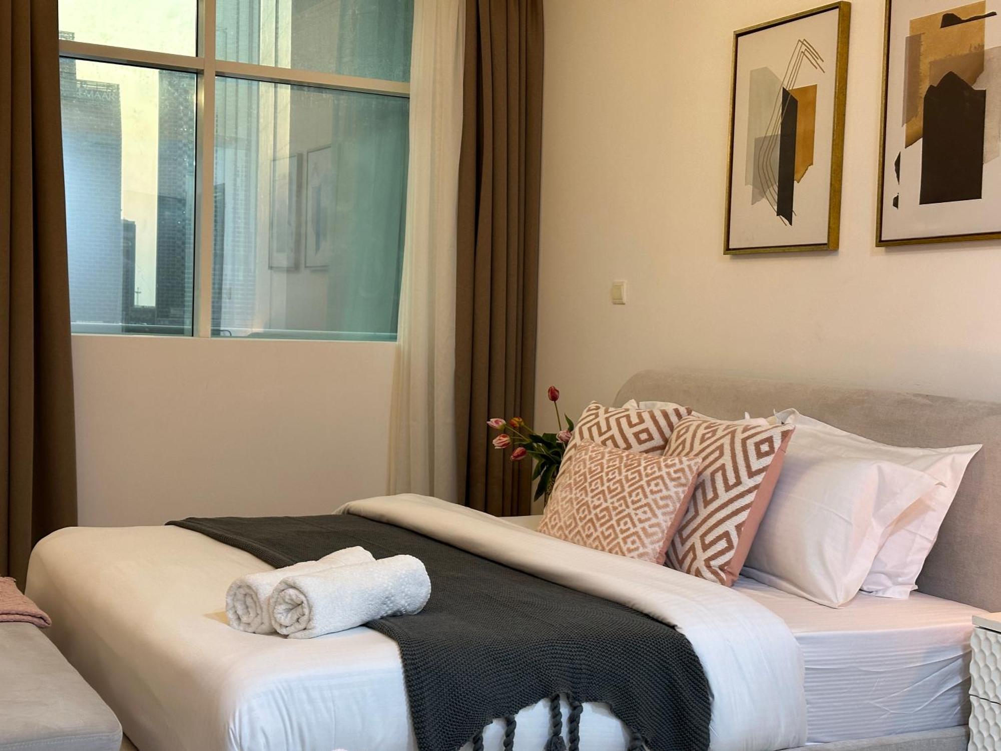 Cozy 2bhk Near Burj Khalifa Appartement *