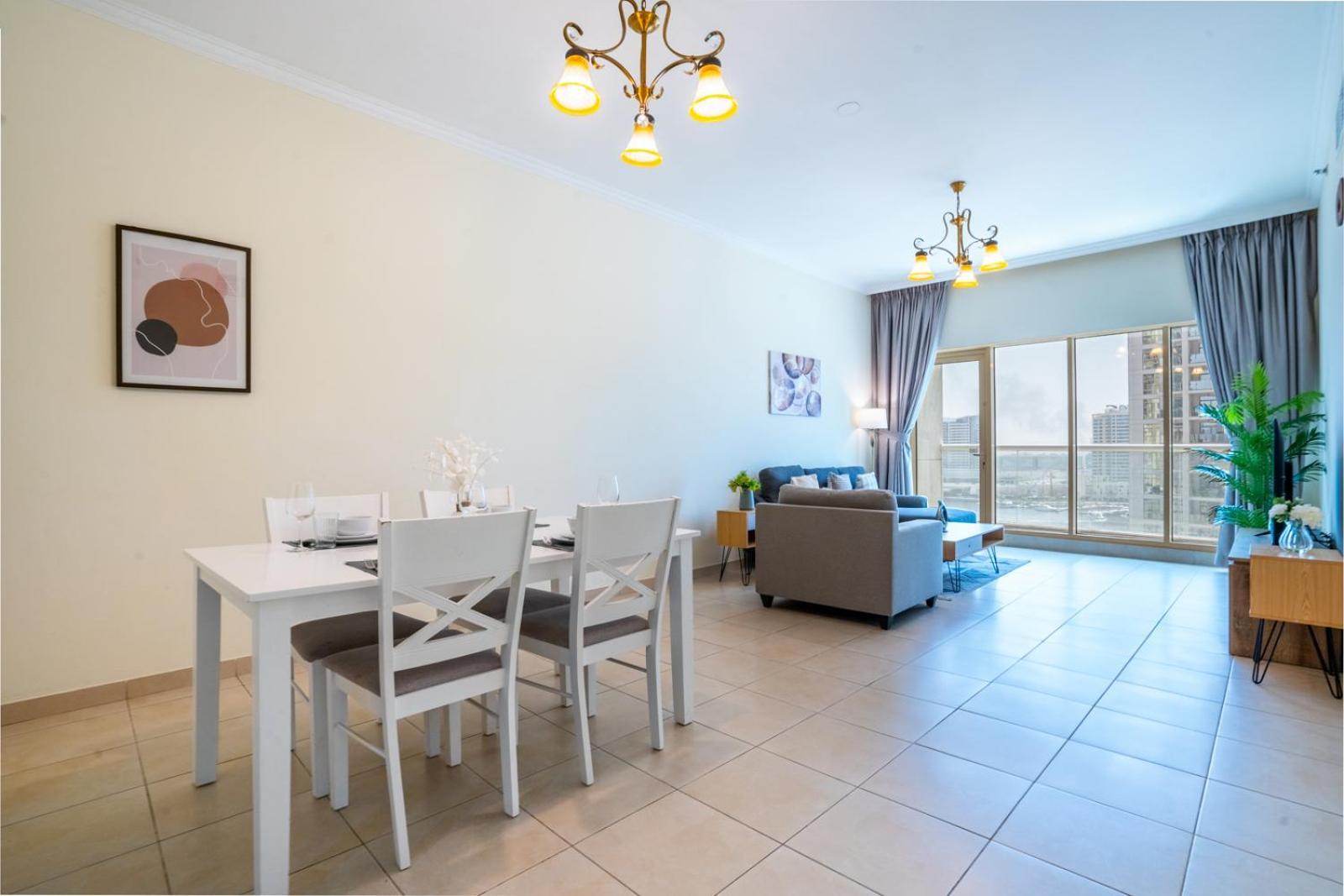 Rh- Prime Location, Spacious 2br, Walk To Mall Appartamento *