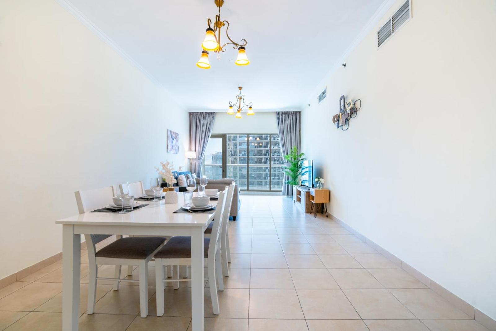 Rh- Prime Location, Spacious 2br, Walk To Mall Appartamento *