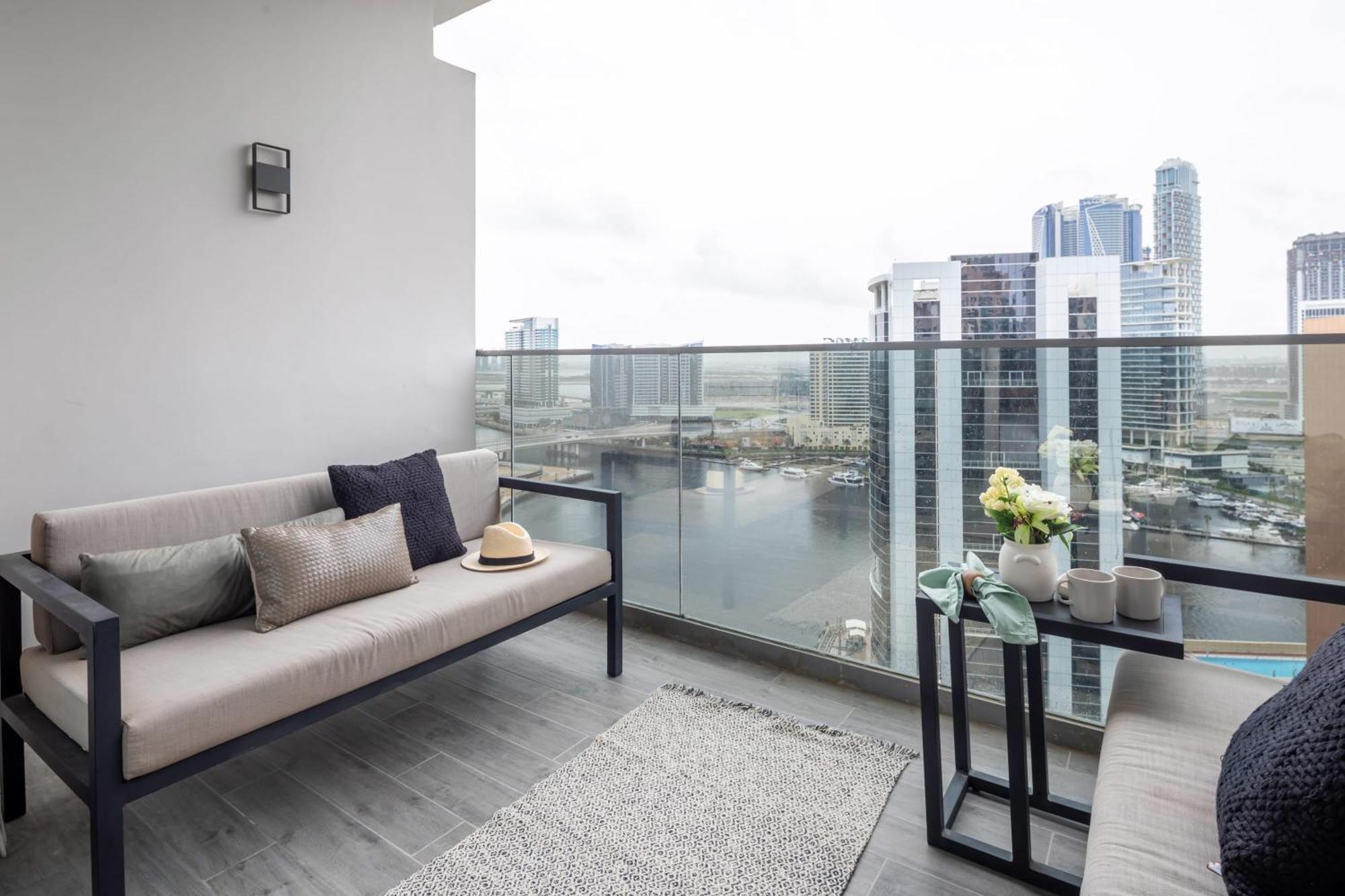 Frank Porter - Mag 318 Appartamento Dubai