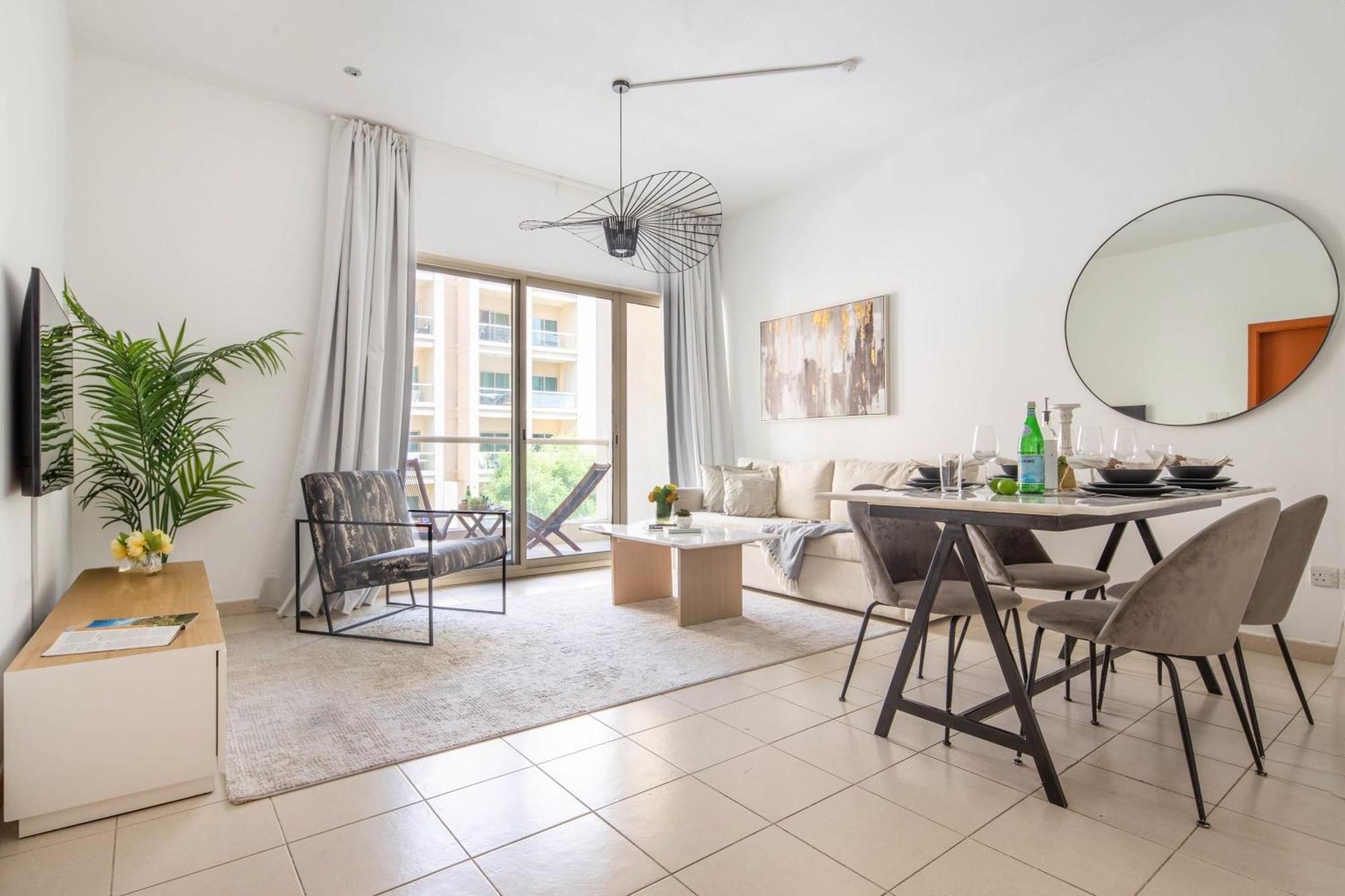 Frank Porter - Al Thayyal 2, The Greens Apartamento