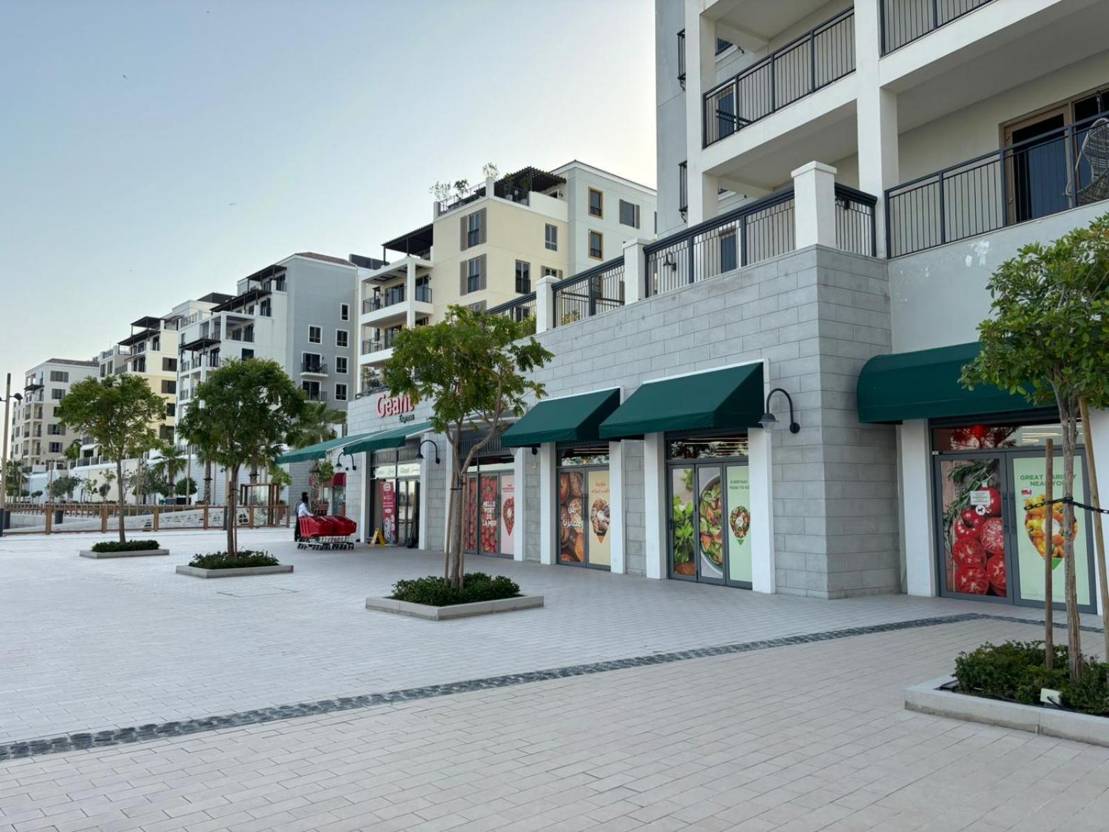 Lc22 - Elegant 1br With Beach Access In La Cote Building * Dubai