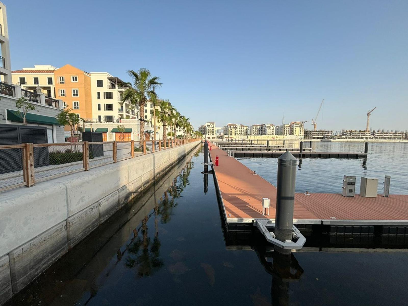 Lc22 - Elegant 1br With Beach Access In La Cote Building