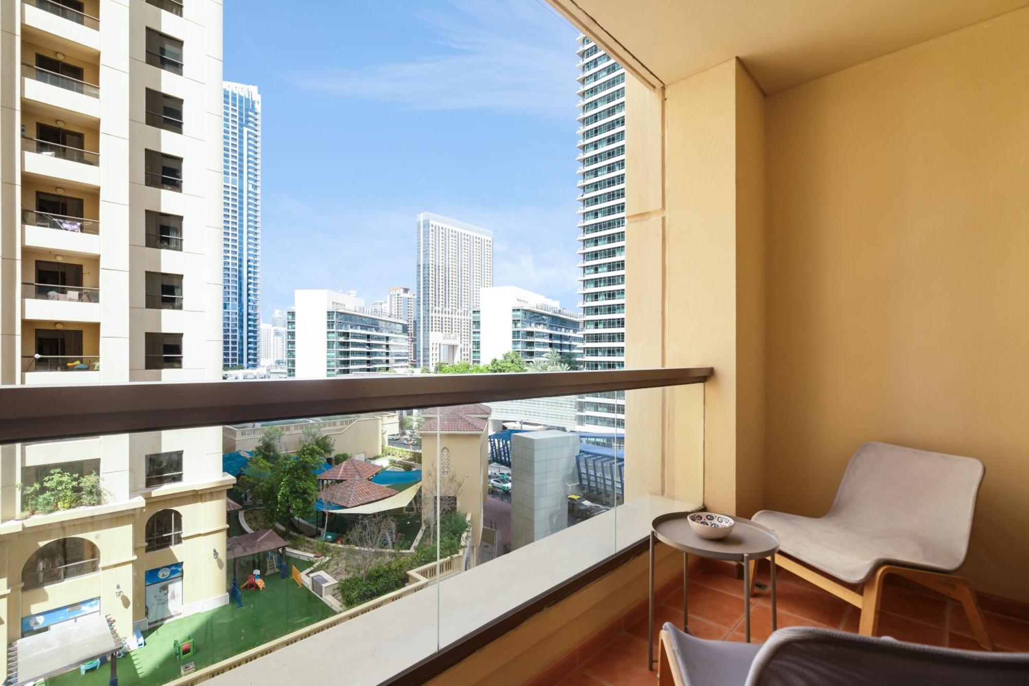 Specious 5br Maid On Jbr Prime Location! Walk To The Mall, Dining & Entertainment - By Sunkissed Homes Apartamento
