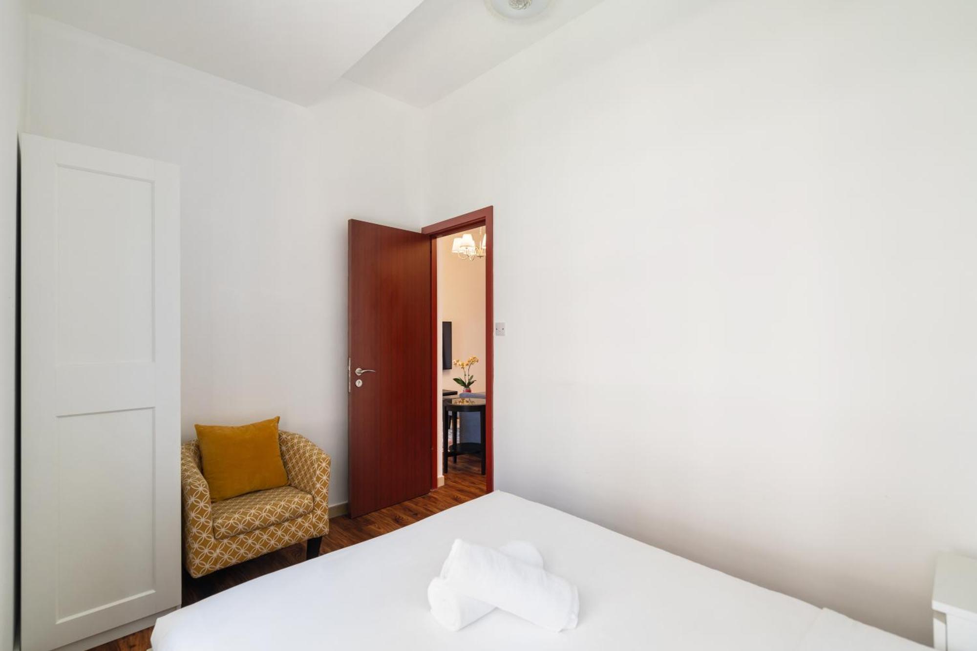 Apartamento Specious 5br Maid On Jbr Prime Location! Walk To The Mall, Dining & Entertainment - By Sunkissed Homes