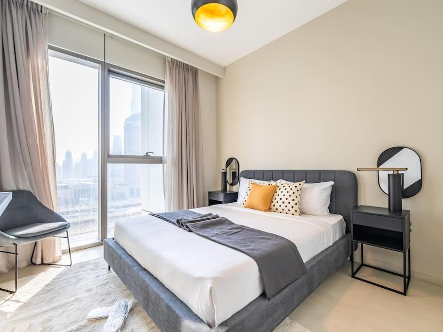 Appartement Fully Furnished With Mall Access Dubaï