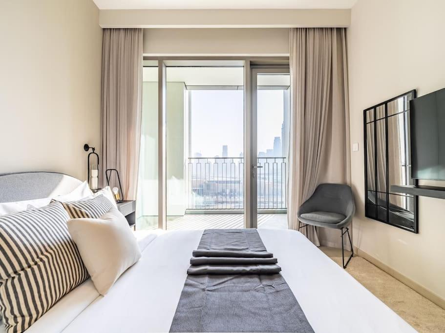 Appartement Fully Furnished With Mall Access