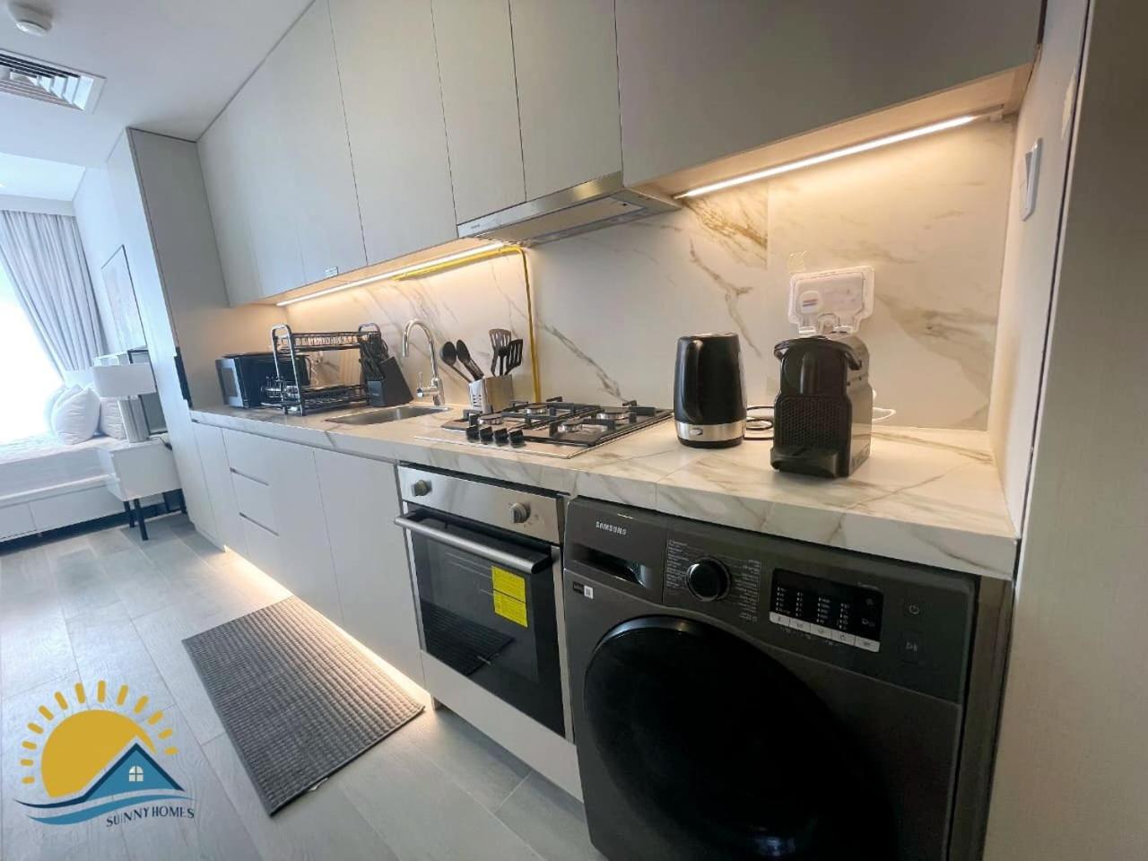 Marina Walk Gem Modern With Pool & Gym Access, Steps To & Metro Appartement *