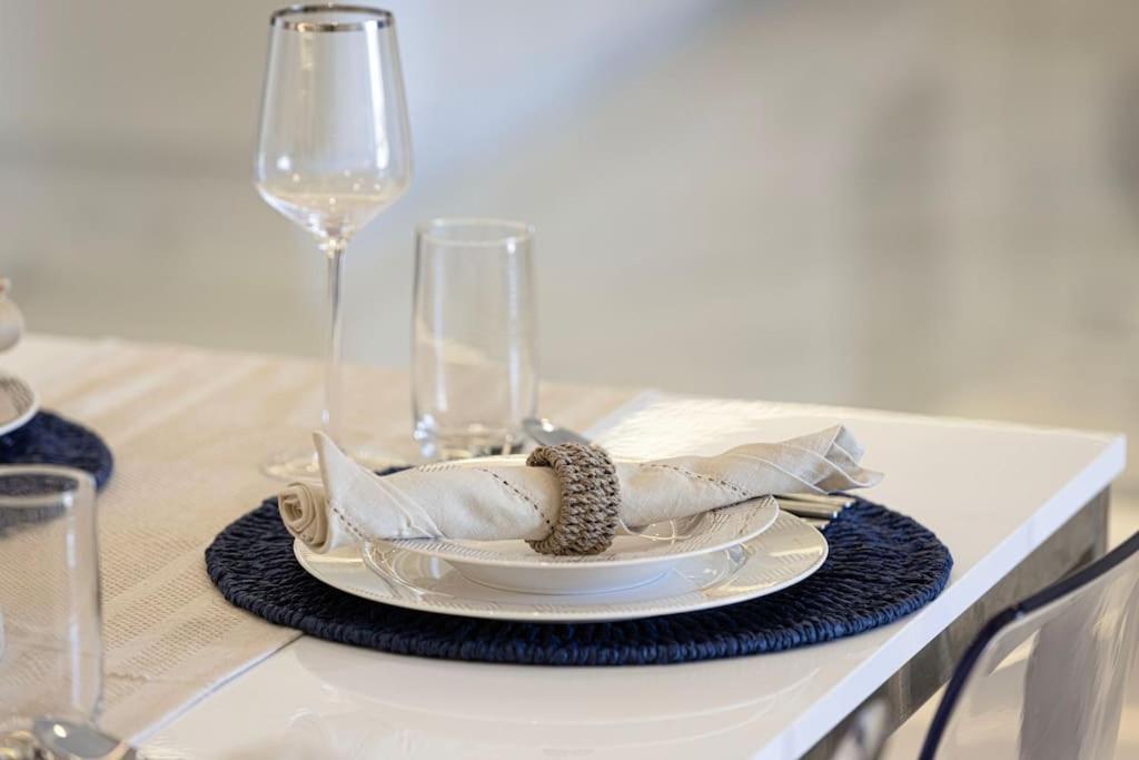 Appartement Luxe 2-bedroom In Heart Of Marina *