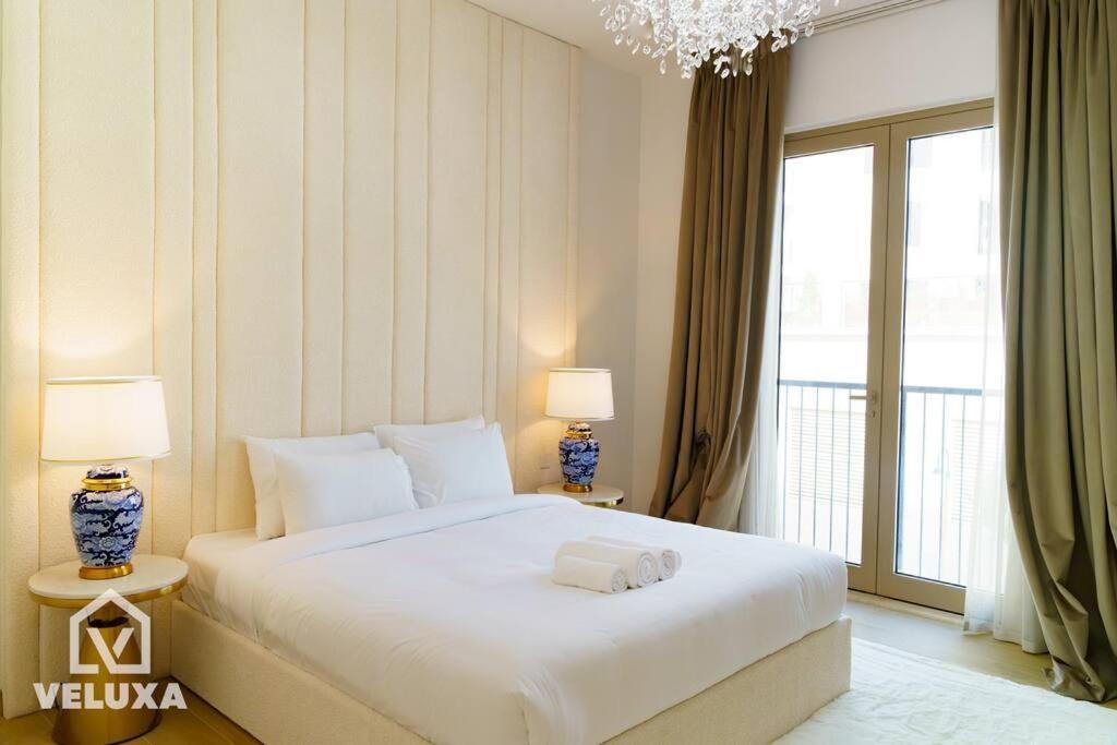Veluxa - Stunning Sea View - Luxe 3 Bed In La Appartement *