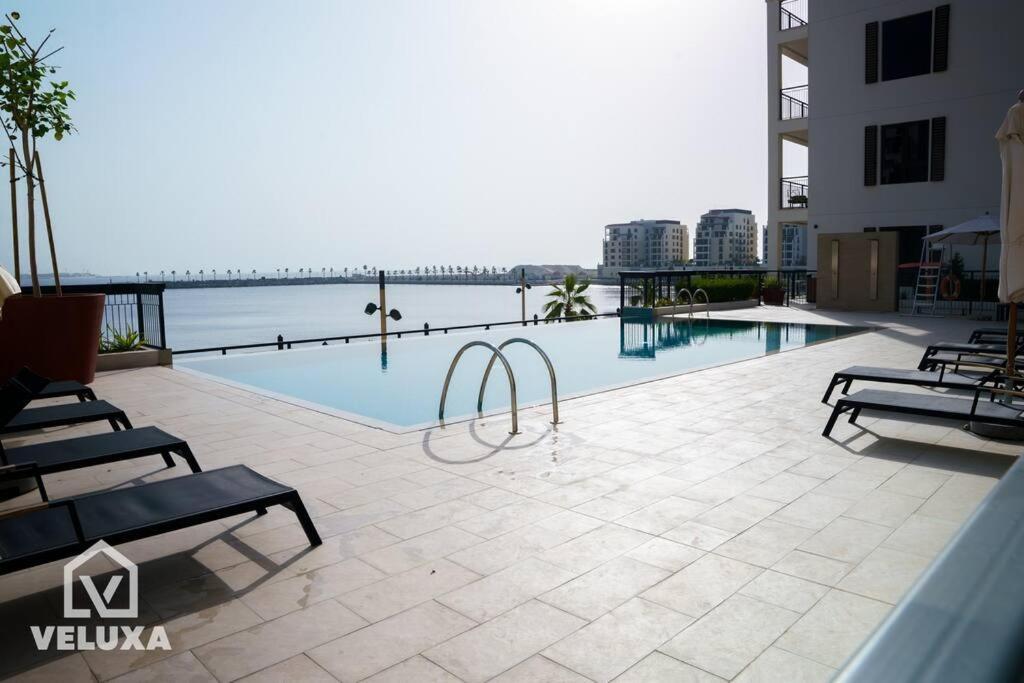 Veluxa - Stunning Sea View - Luxe 3 Bed In La Dubaï