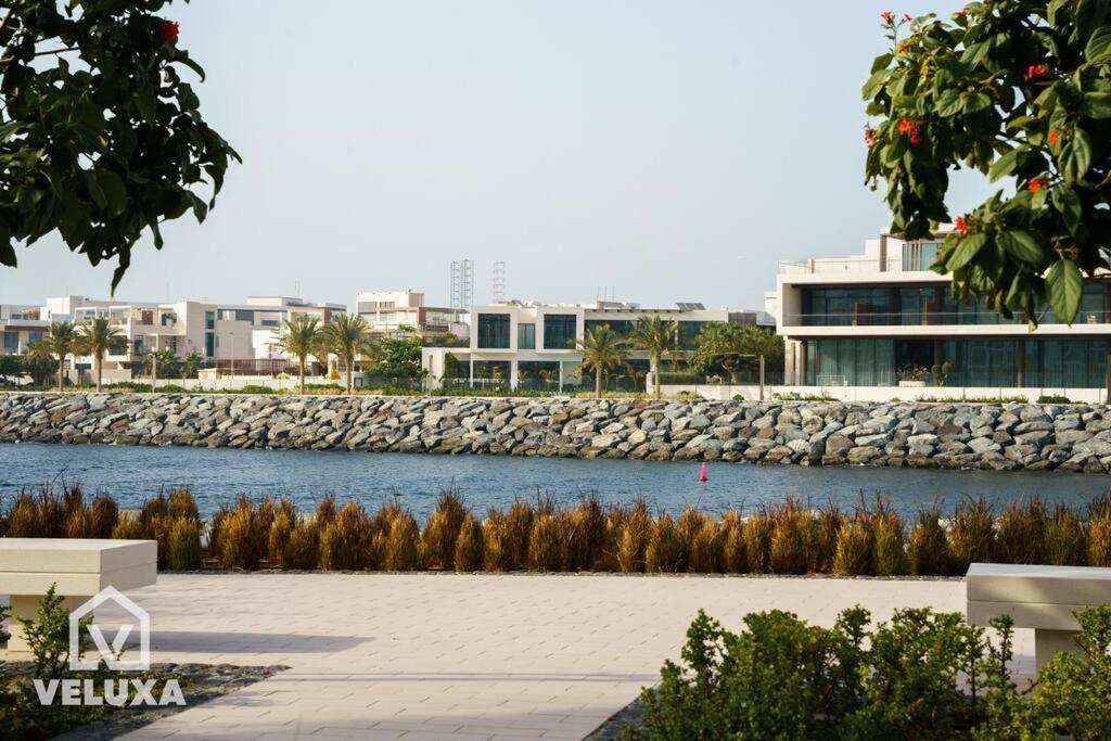 Veluxa - Stunning Sea View - Luxe 3 Bed In La Appartement *