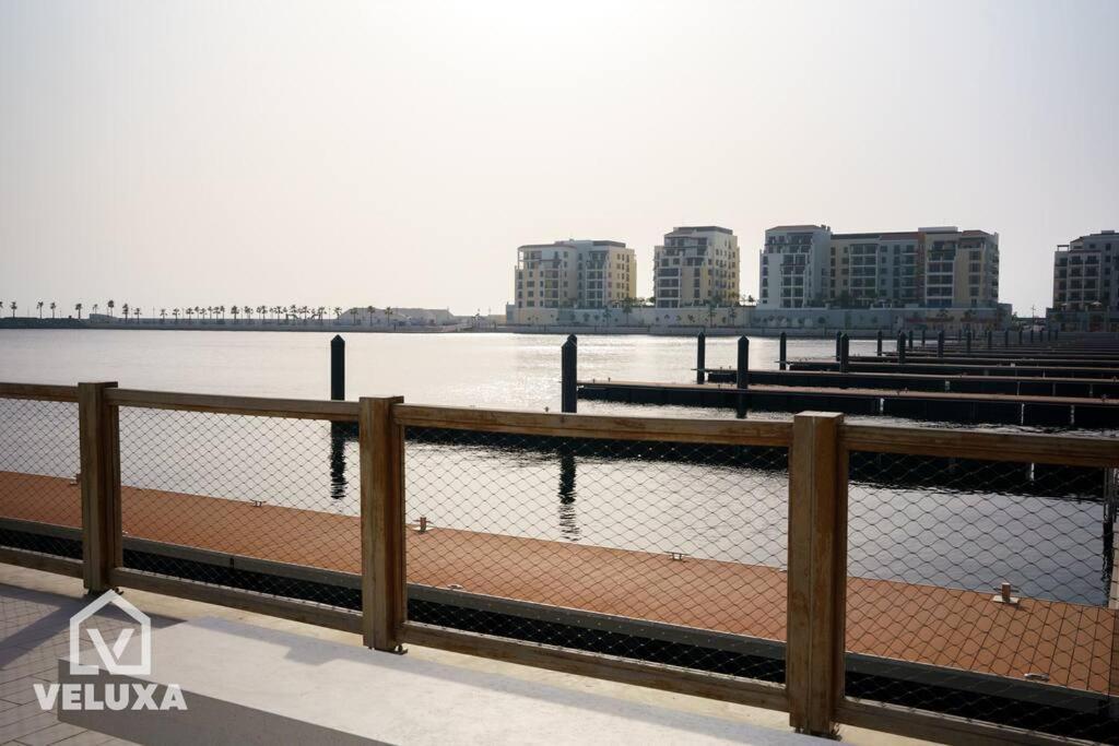Veluxa - Stunning Sea View - Luxe 3 Bed In La * Dubaï