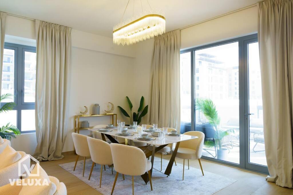 Veluxa - Stunning Sea View - Luxe 3 Bed In La * Dubaï
