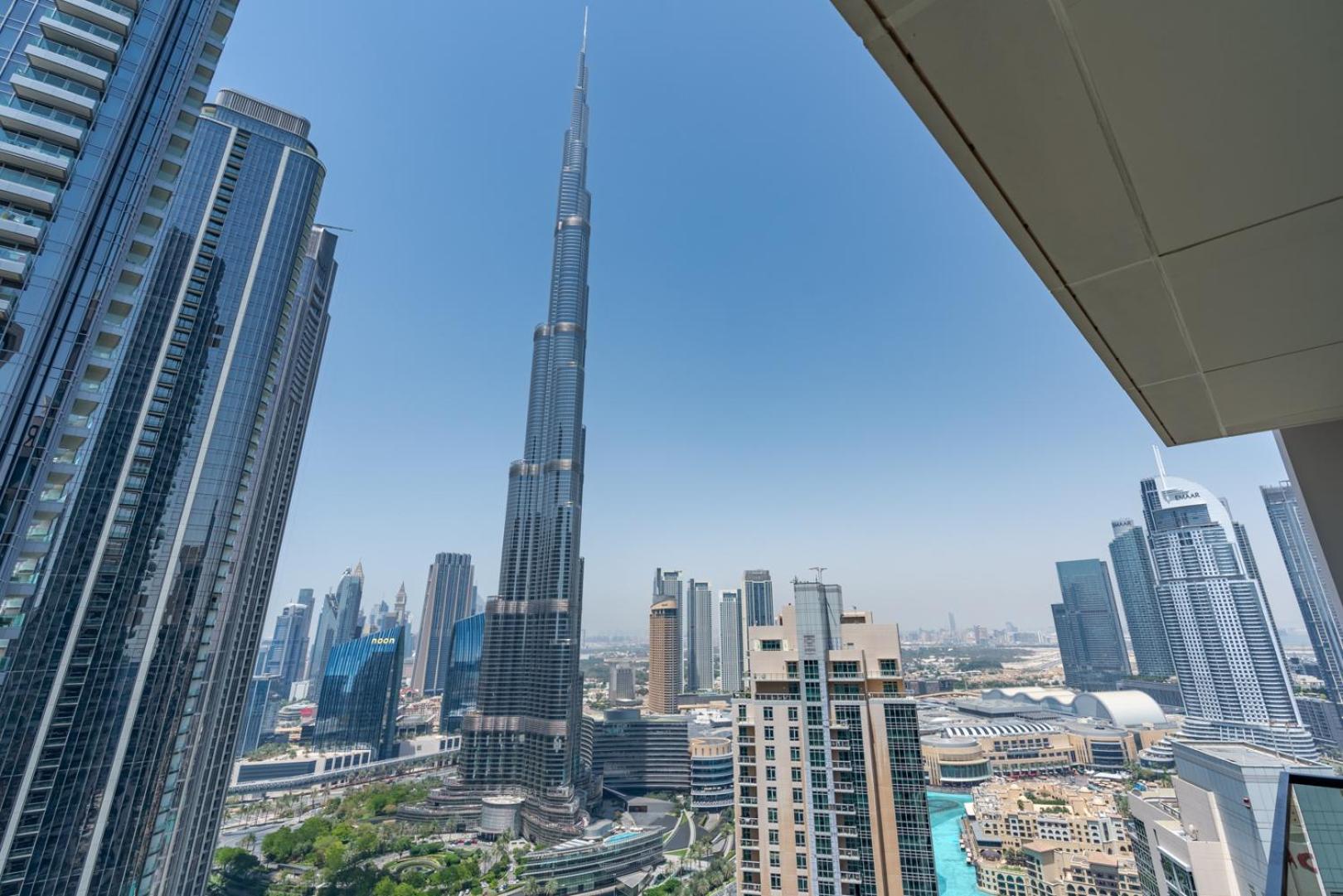 Lägenhet Downtown Luxury - Stunning Burj Khalifa View - 5 Minutes Walk To Mall Dubai