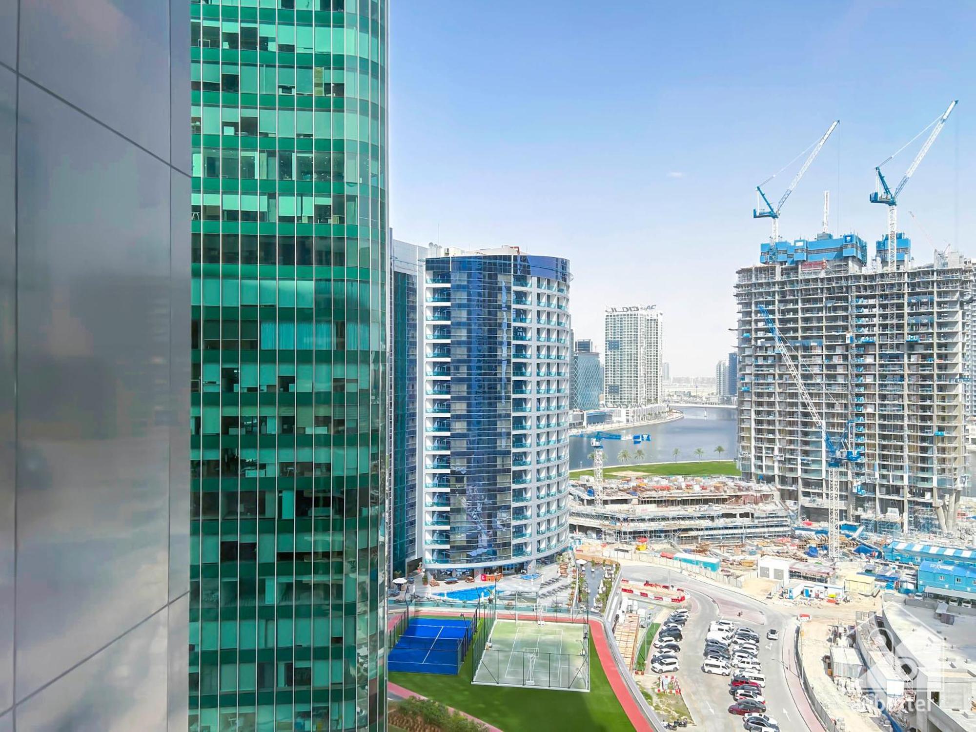 Modern 1-bedroom Haven In Ahad Appartement Dubaï