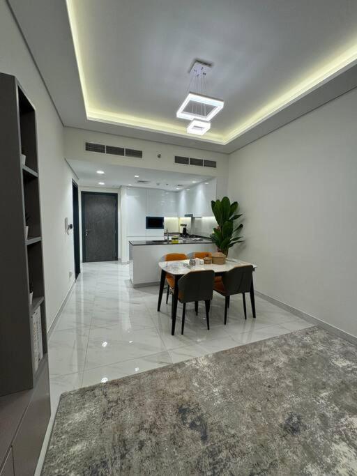 Luxurious Private Pool Apartamento Dubai