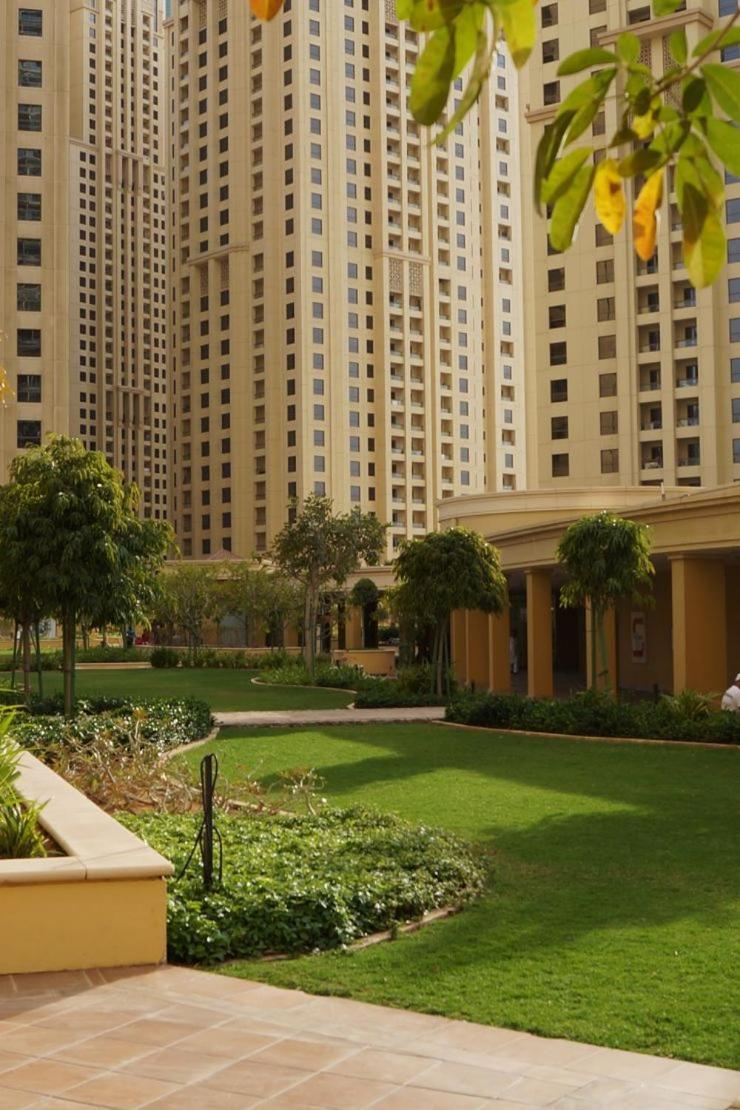Seaside Spacious With Vibrant Vibes In Jbr By Sweet Homes Appartamento Dubai