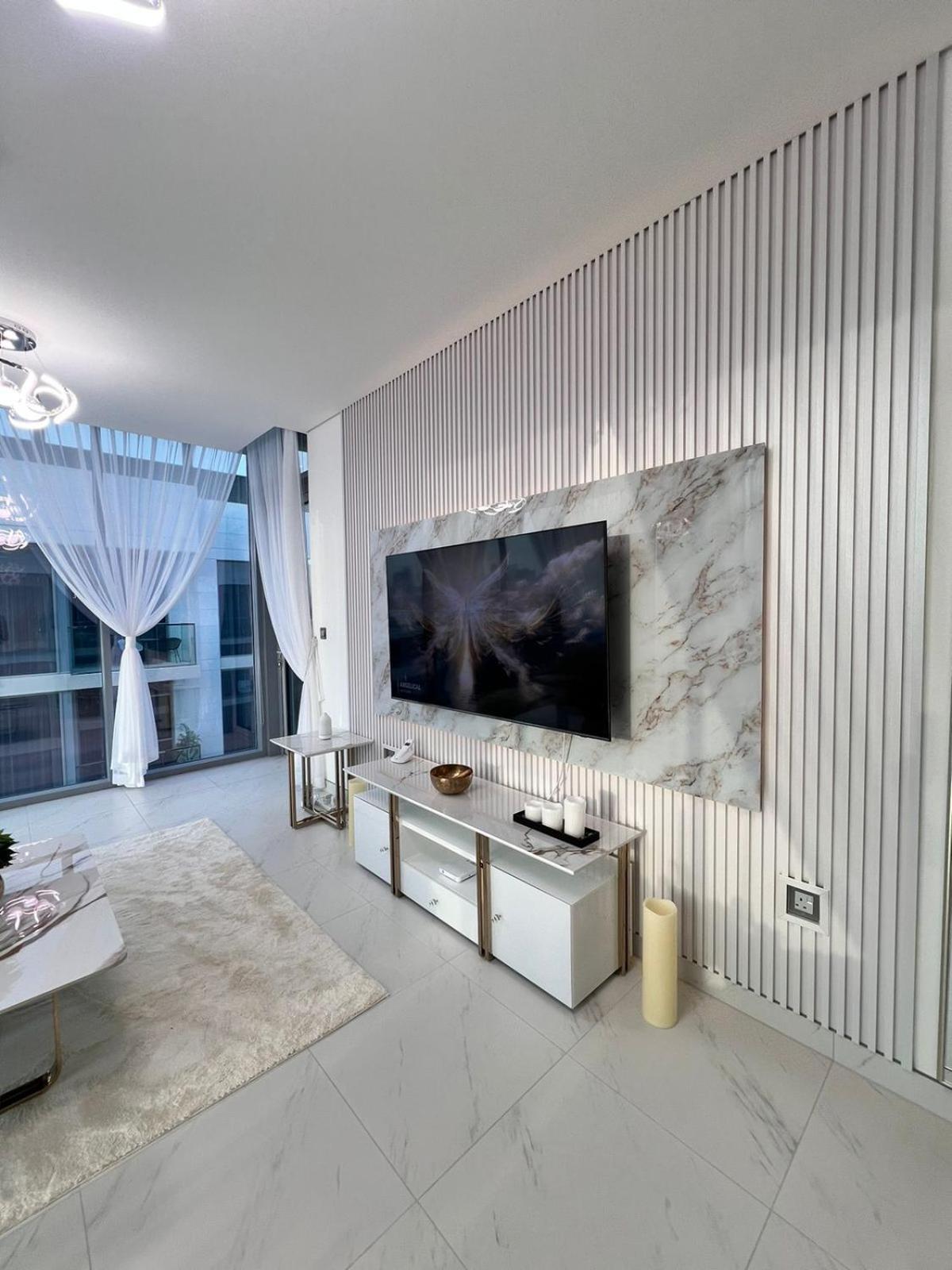 Manzil - 1br In Mbr With Lagoon Access & Burj View Dubaï