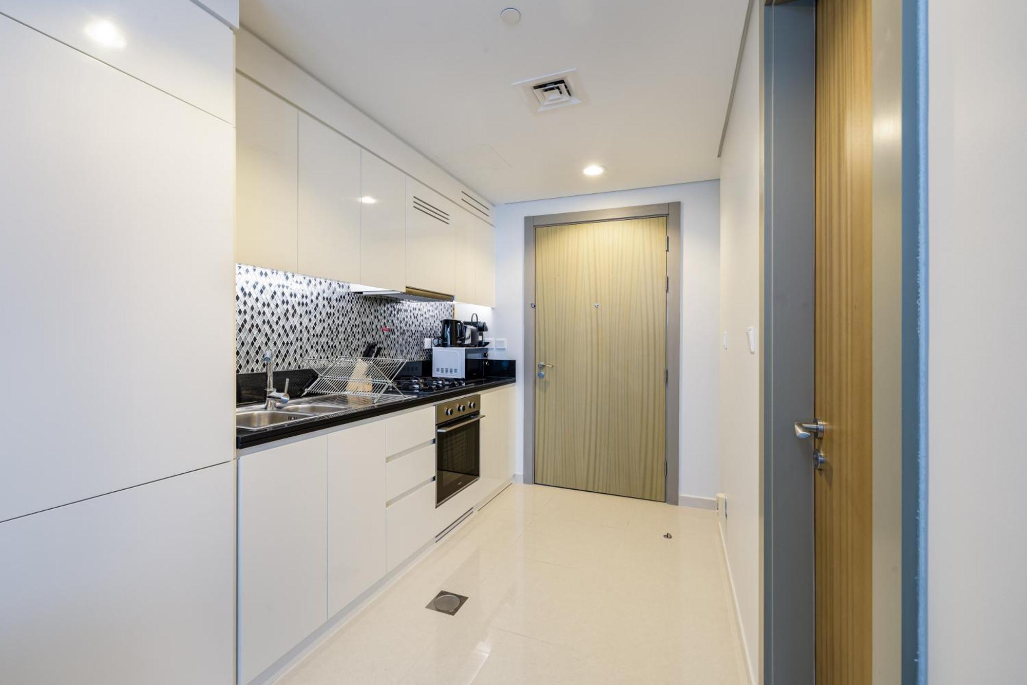 A Living - Luxury In Aykon Canal Views, Business Bay