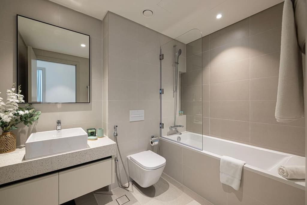 Luxury 1br - Private Access Appartement Dubaï