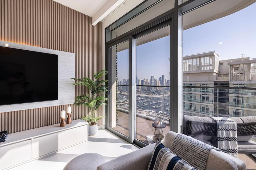 Appartement Luxury 1br - Private Access Dubaï