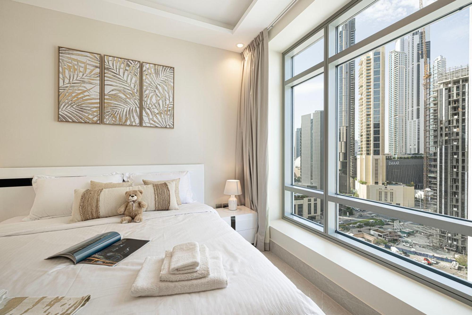 Stunning Burj And Fountain View - 2br Apartemen *