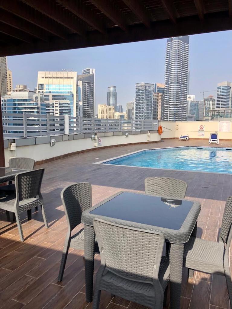 Appartamento Wonderful Two Bed With Full Marina View